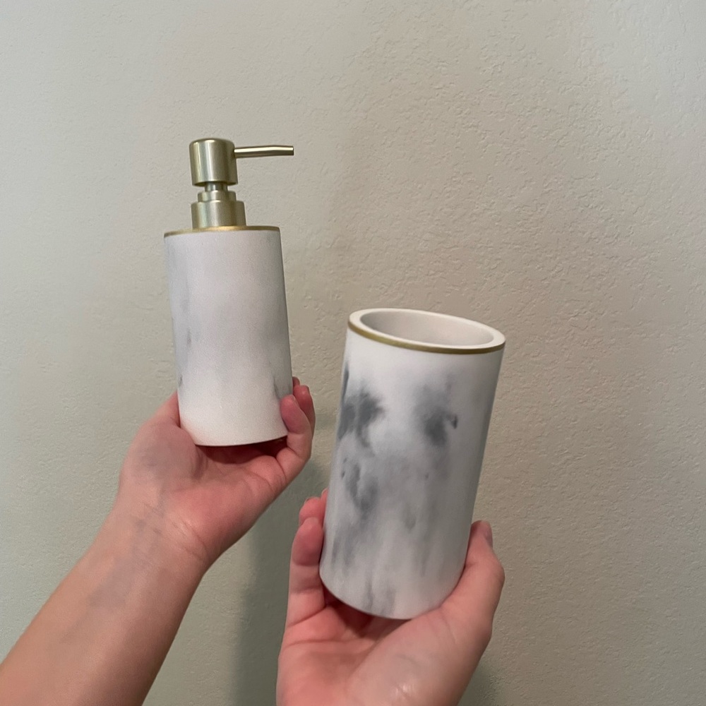 brand new sunday citizen hand soap dispenser and toothbrush holder!